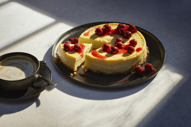 Large-07-9182-9990-Creamy-Cheesecake-3000.jpeg